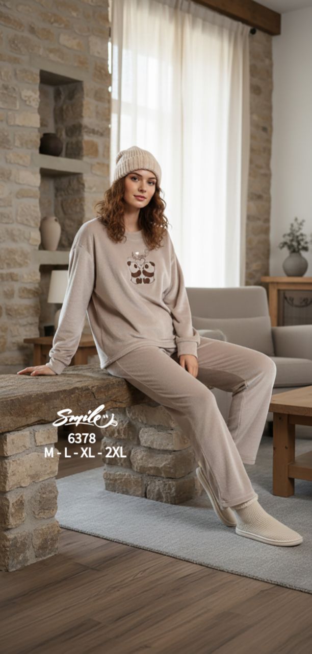 Pj smile6378